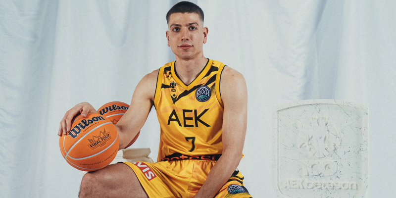 Φλιώνης: «Είναι τιμή μου, που συνεργάζομαι μαζί τους».