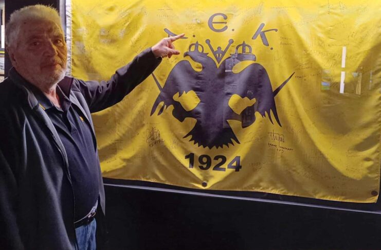 Ο Μπάμπης Ψιμόγιαννος επισκέφτηκε το Μουσείο Ιστορίας της ΑΕΚ (pics)