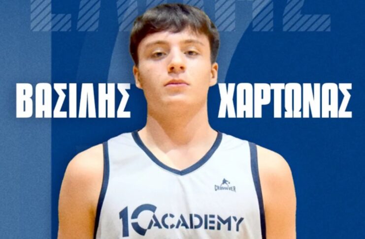 Η ΑΕΚ συμφώνησε με τον Βασίλη Χαρτώνα