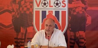 Χυδαιότητες Μπέου: «Ο Γιόβιτς ντύθηκε μαϊμού και πήρε πέναλτι μαϊμού»